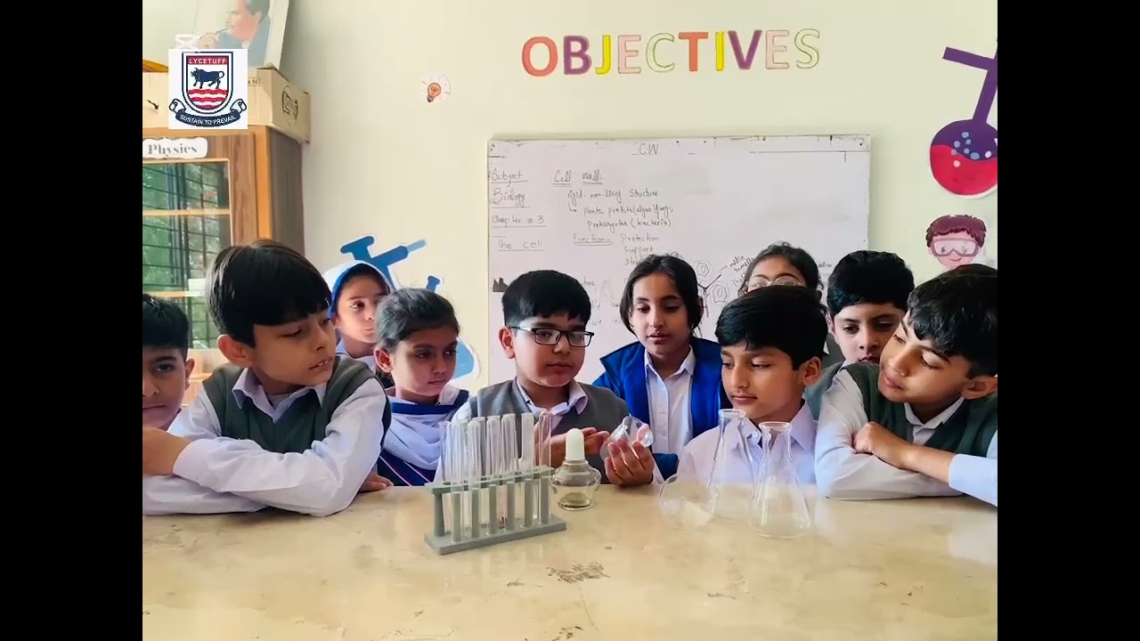 Science Lab Tour,Exploring Lab Equipment' Grade 4 East.