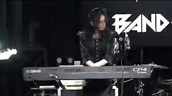 Band Maid Play Te’’s song. Band Maid Play Te’’s song.