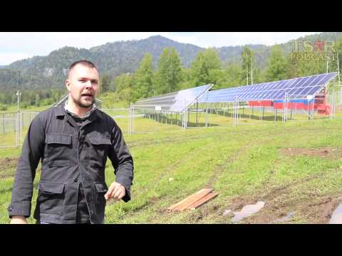 Блогер Тим Керби на открытии первой дизель солнечной станции, Алтай