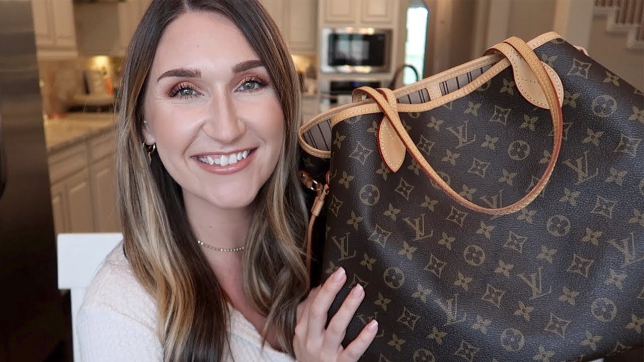 WHAT'S IN MY BAG?! LOUIS VUITTON NEVERFULL GM