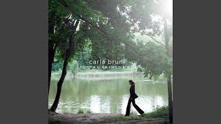 Video thumbnail of "Carla Bruni - Je suis une enfant"