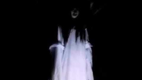 Hantu pontianak mengilai