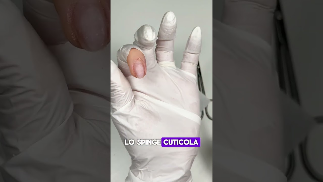 Come fare una manicure perfetta classica senza fresa