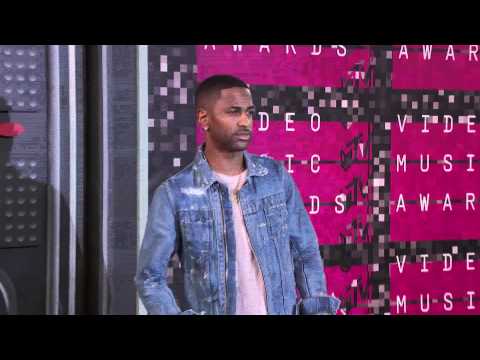 Big Sean's Stylish on The Red Carpet at The 2015 MTV VMA Awards