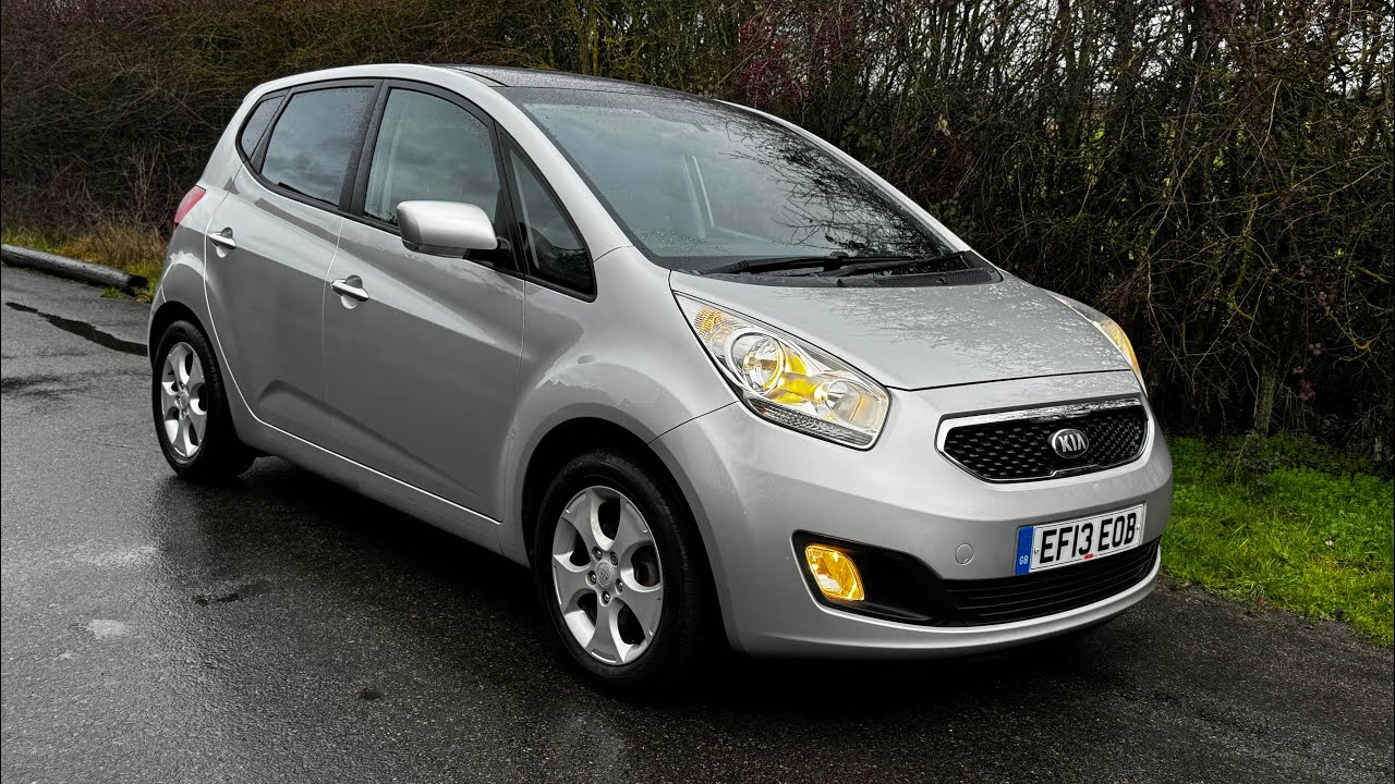 EF13EOB (13) Kia Venga 3 1.6 petrol 4 speed automatic gearbox silver 