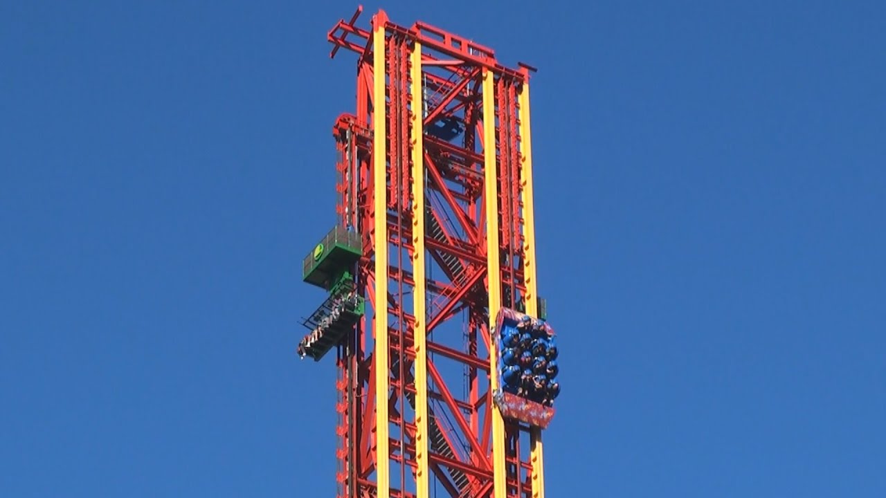 Lex Luthor: Drop of Doom freefall tower off ride at Six Flags Magic ...