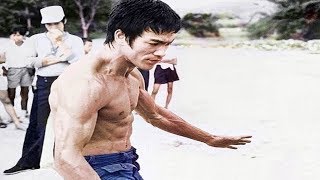 Bruce Lee&#39;s fist power in front of the cameras