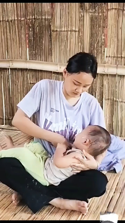 #breastfeeding #cutebaby #babybreasfeeding #baby #cute #babyfeeding