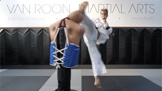 How to / Tutorial: Tornado Kick AKA 360° Turning Kick. 돌개차기 / 나래방차기. 竜巻蹴り.