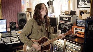 Tyler Bryant & The Shakedown - "Tennessee" LIVE