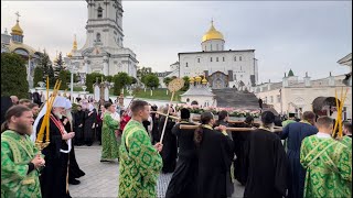 ☦️ Крестный ход з мощами в ПОЧАЕВСКОЙ ЛАВРЕ  !!! ☦️Вера вечна, вера славна, наша вера Православна!