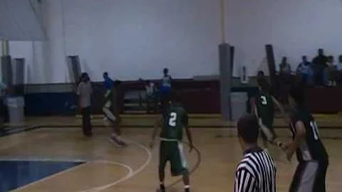 David Mincey hits a jumper in traffic