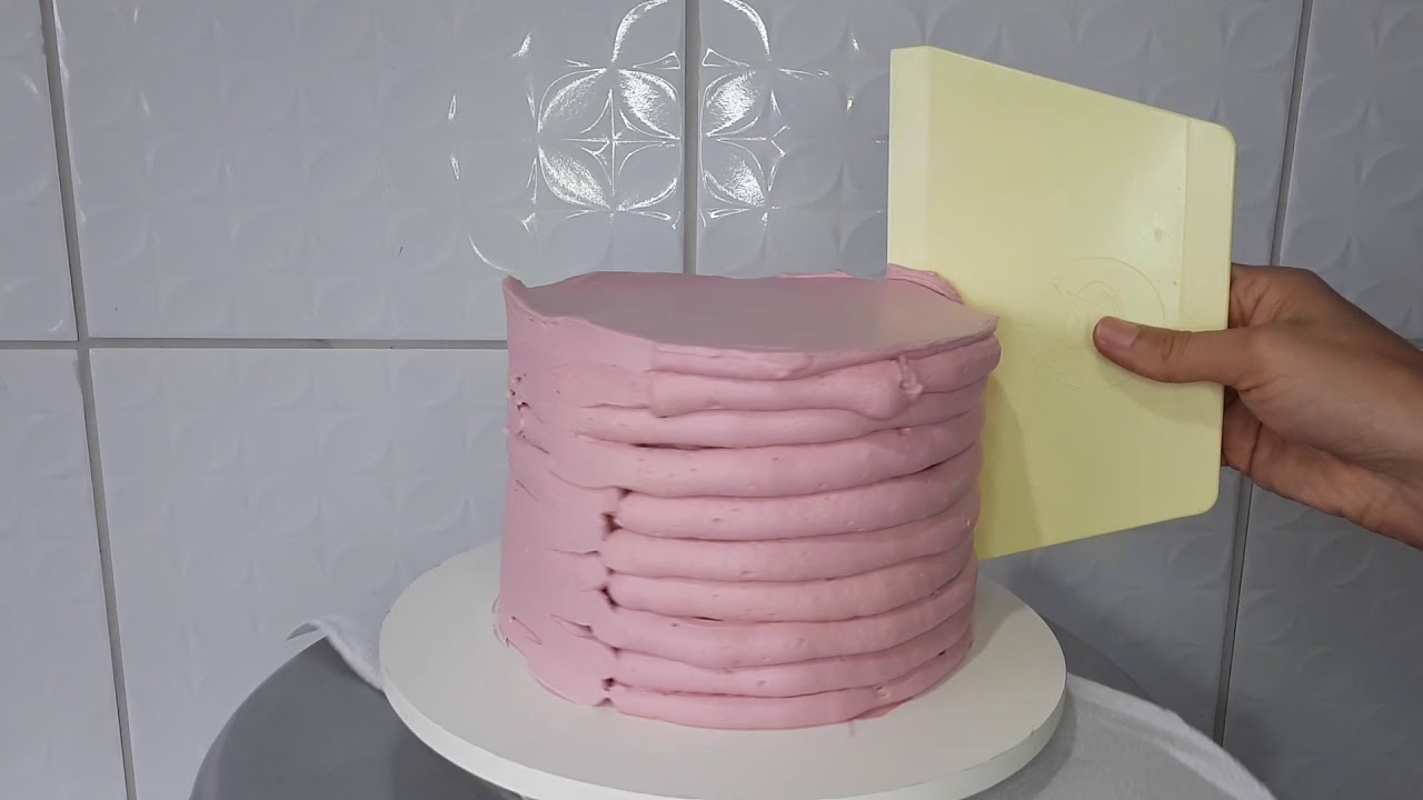 Bolo rose gold: 30 inspirações para uma festa supersofisticada  Bolo de aniversário  rosa, Bolos de aniversário, Decoração do bolo de aniversário