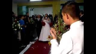 Noiva Ana Paula cantando - Jamais Deixarei Você (Bruna Karla)