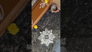 Daily rangoli ideas #rangoli #kolam #dailyrangoli #easyrangoli #mugguludesigns #freehandrangolis