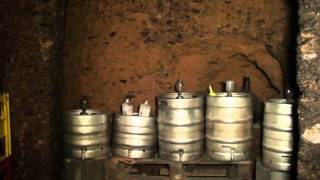 bodegas centenarias en Margaride (Quiroga).MP4