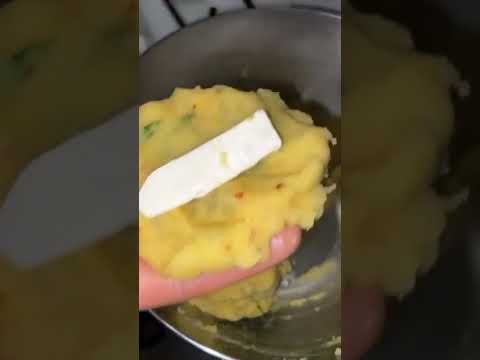 كروكيت البطاطس و الجبن مقرمشين من ألذ ما يكون حضريهم ف دقائق