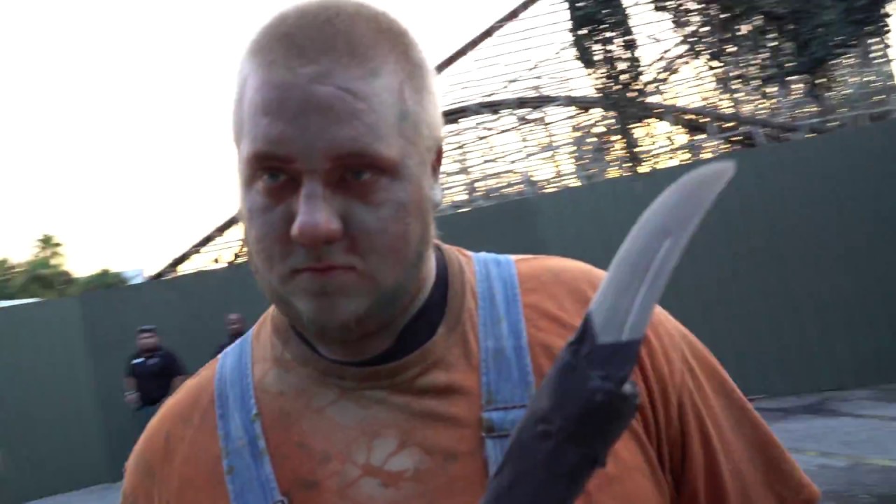 howl o scream times [4k] “Death Water Bayou” Busch Gardens Tampa Howl O Scream 2018 Haunted House Walkthrough