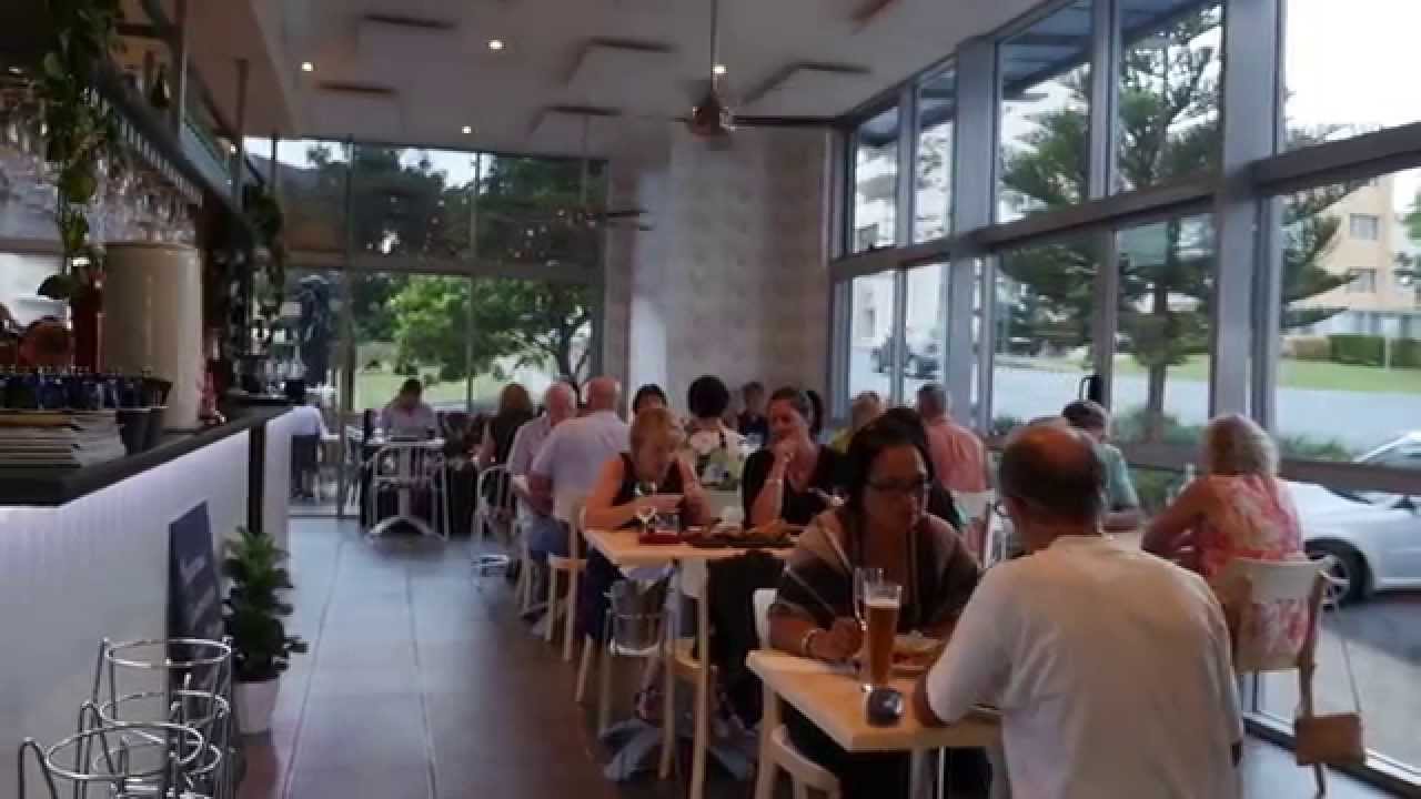 The Corner Restaurant - Port Macquarie - YouTube