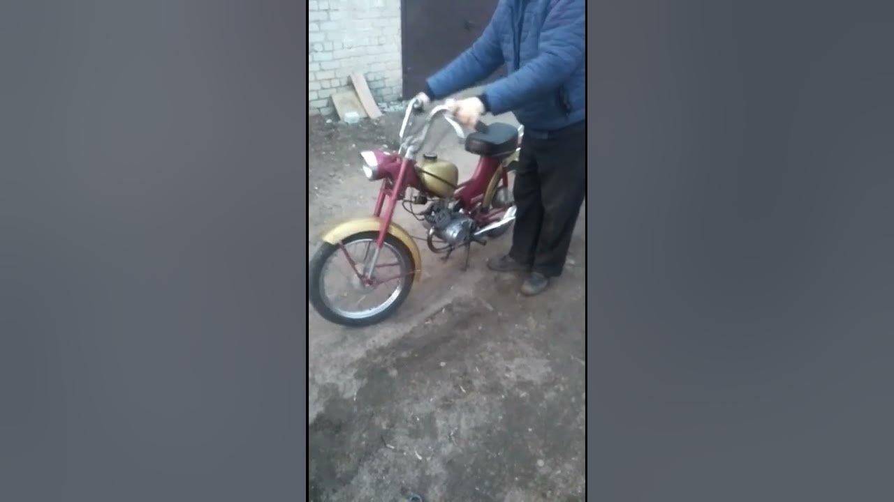 Девочка на мопеде Рига