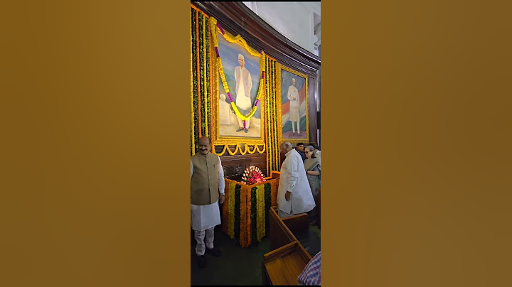 खरगे जी और सोनिया गांधी जी ने शास्त्री जी की जयंती पर संसद परिसर उन्हें श्रद्धांजलि अर्पित की