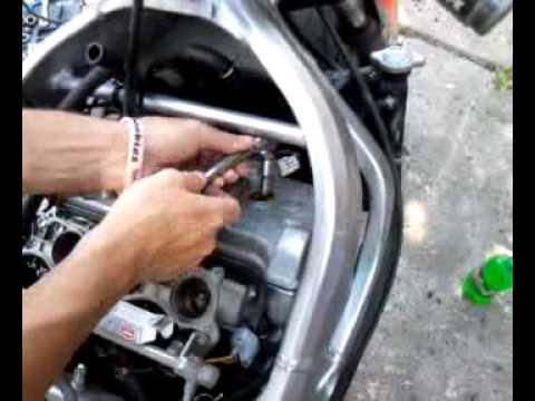 2004 Honda f4i changing spark plugs part1 - YouTube 1997 honda civic spark plug wire diagram 