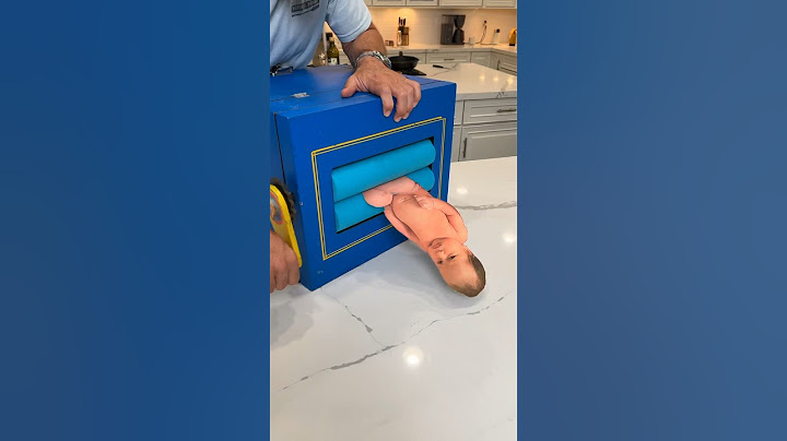 He shows the secret to the baby trick! 🤫