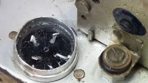 TTT084 Hallicrafters SX62A Restoration Part 6