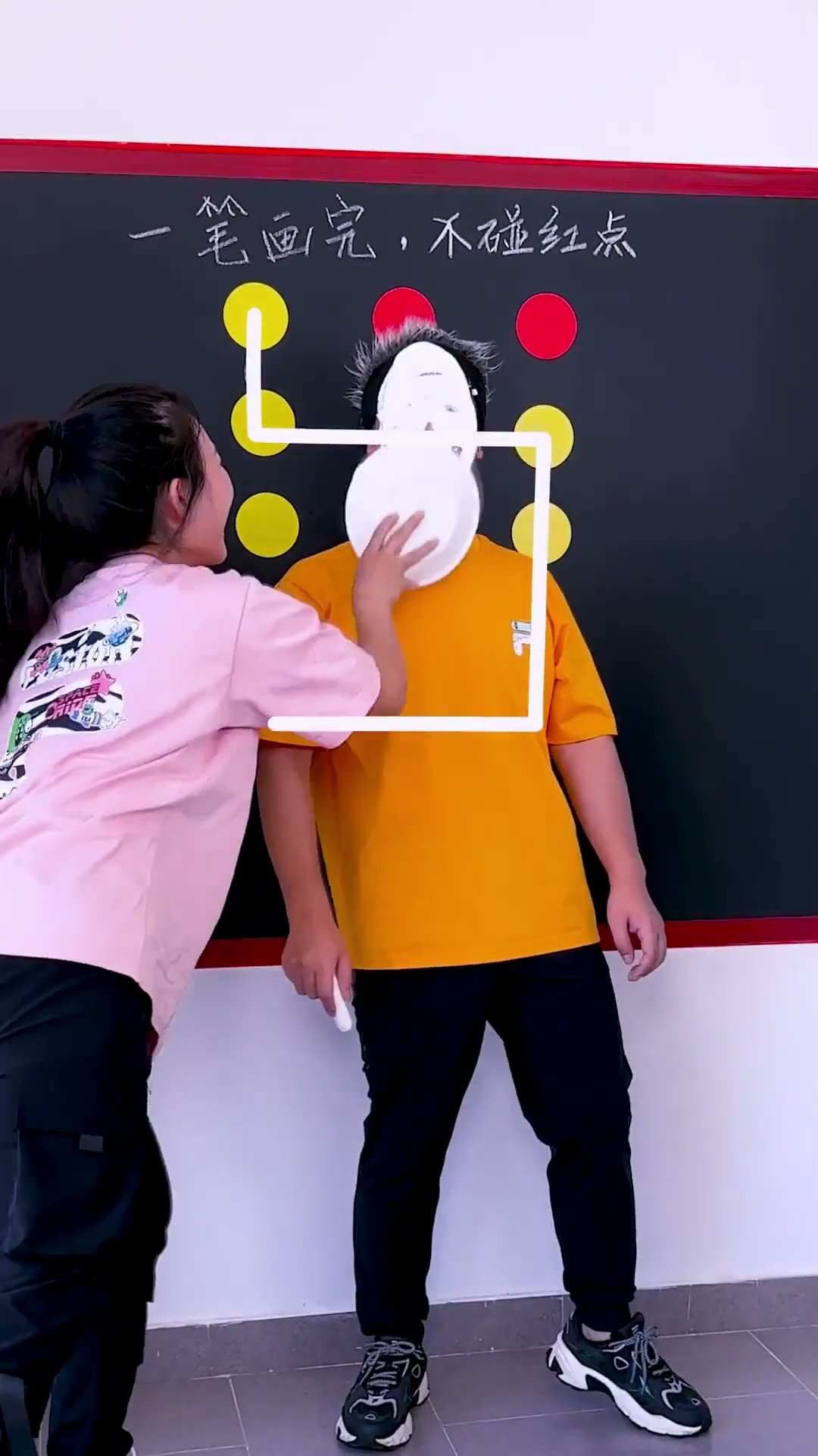 Complete The Challenge In One Drawing! Who Is The Smartest Person? #Funny #Gamechallenge #Apt