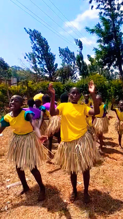 Kepolosan, Budaya, dan Kegembiraan | Anak-anak Kenya 2025 #berlangganan #jikakamusuka #afrika #tariananak #nuansakenya #kerala