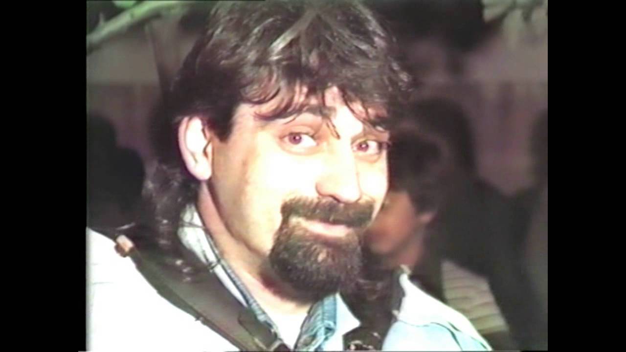 GORAN GAVRILOVIC-BRADICA LEGENDA NA HARMONICI I TESKI BUBNJAR UMETNIK ZA SVOJIM ISTRUMENTOM