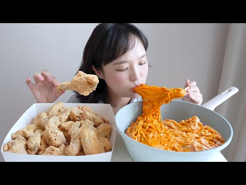요청 폭발🧀🔥네네 <strong>스노윙치킨</strong> 치즈 불닭볶음면 먹방! 기분까지 똑같아져 버렸다🤨 REALSOUND MUKBANG | Cheese chicken,firenoodles :D