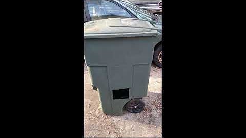 Converting a Wheelie Bin to a Worm Farm.  Video 1.