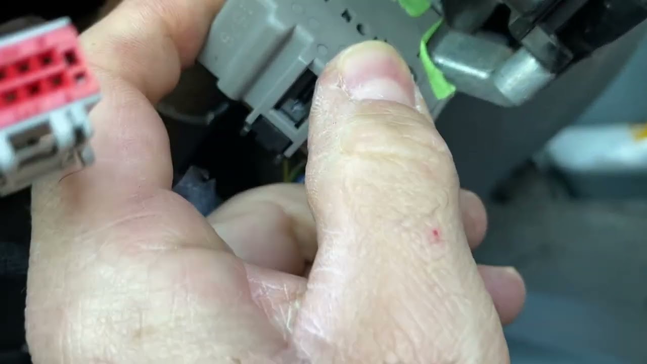 2008 Ford Transit Çalışmama Arızası (Kontak Termiği - Ateşleme Şalteri Değişimi) 