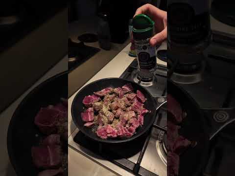 Pan-seared beef cubes with Gibson seasoning