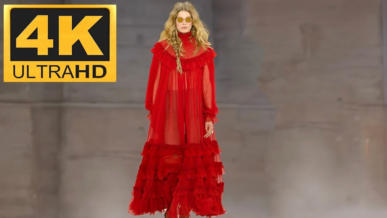 💃 Gái Xinh Đẹp Catwalk Cực Cuốn Hút — Outfit Cao Cấp Được Nâng Tầm Bởi Dịch Vụ Giặt Ủi Cao Cấp 👑B160