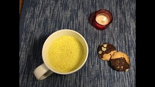 keto turmeric latte- warm drink with superfoods