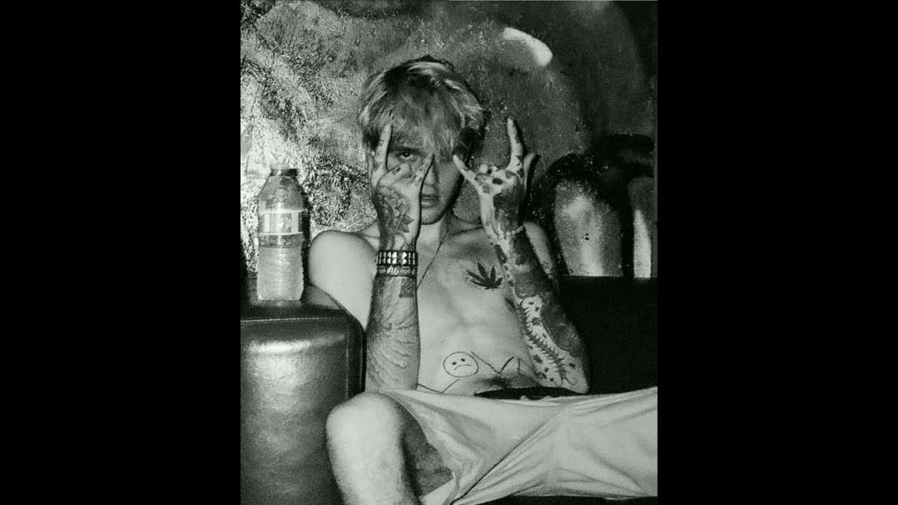 Lil Peep - Live Forever (Acoustic) Lil Peep - Live Forever (Acoustic)