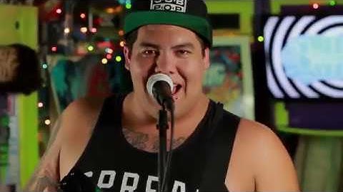 SUBLIME - SANTERÍA (Best Live Performance)