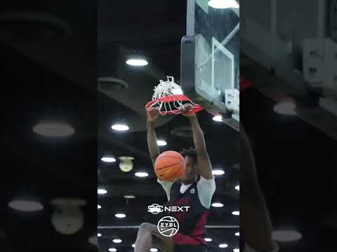 Mekhi Grant BROKE the hoop…then tried to do it again 😳