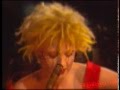 Capture de la vidéo Cyndi Lauper And Peter Kingsbery - Walk Away Reneé (1994)