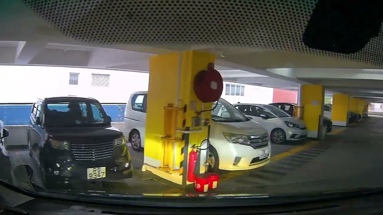 田灣商場停車場