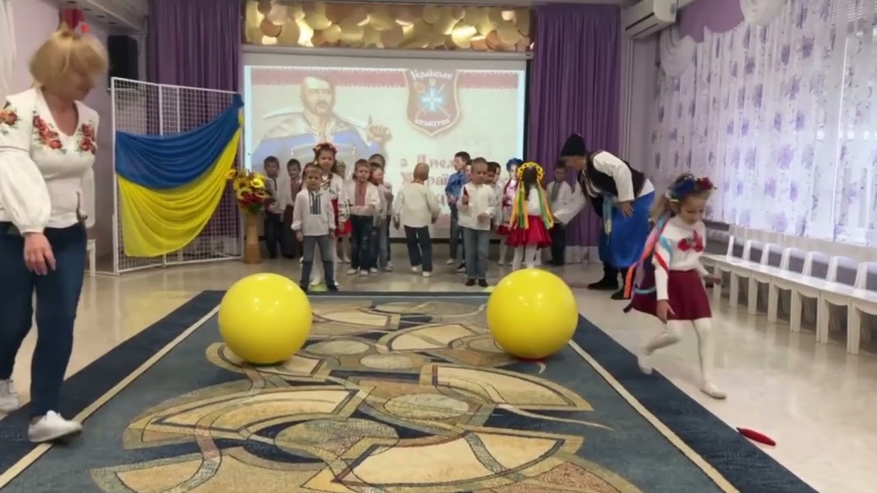 «Ми - маленькі козачата, славних козаків внучата»