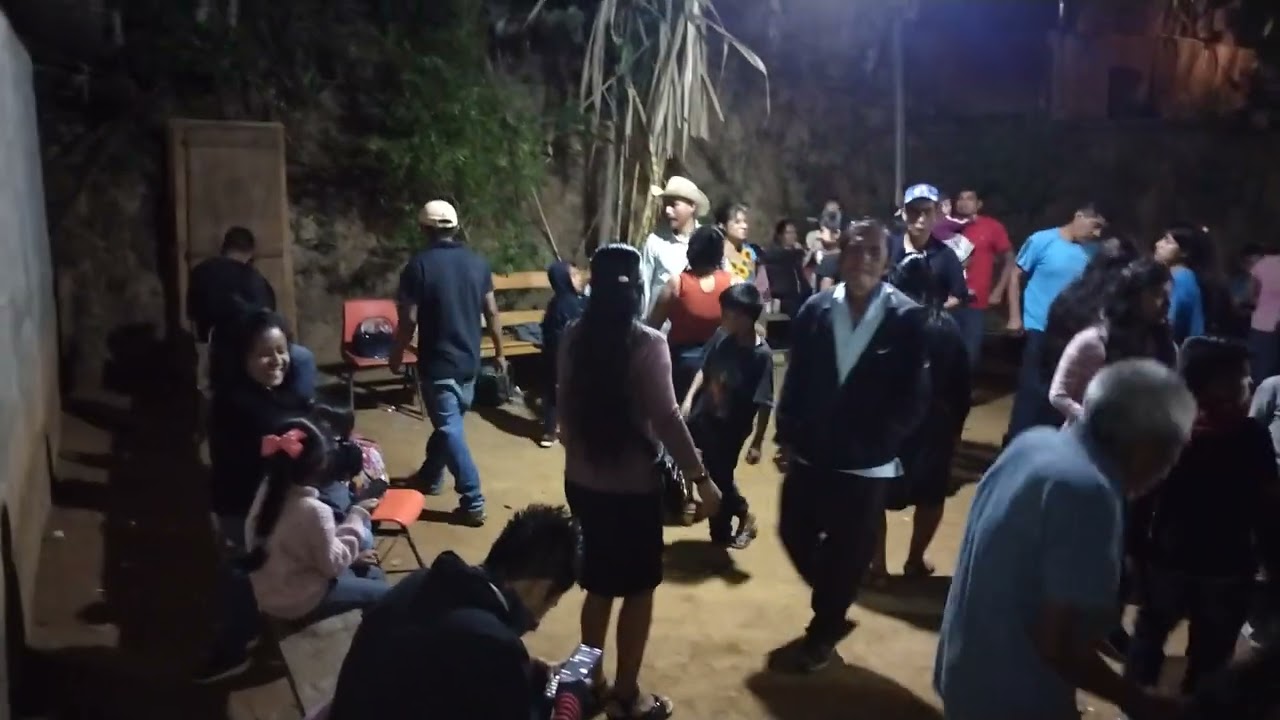 Paradita del niño Dios, en Tierra Blanca Loxicha, en el Barrio Juquilita...