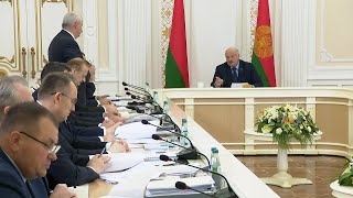 Лукашенко: Ну так корчуйте! Какие вам деньги?! // Что с мелиорацией?