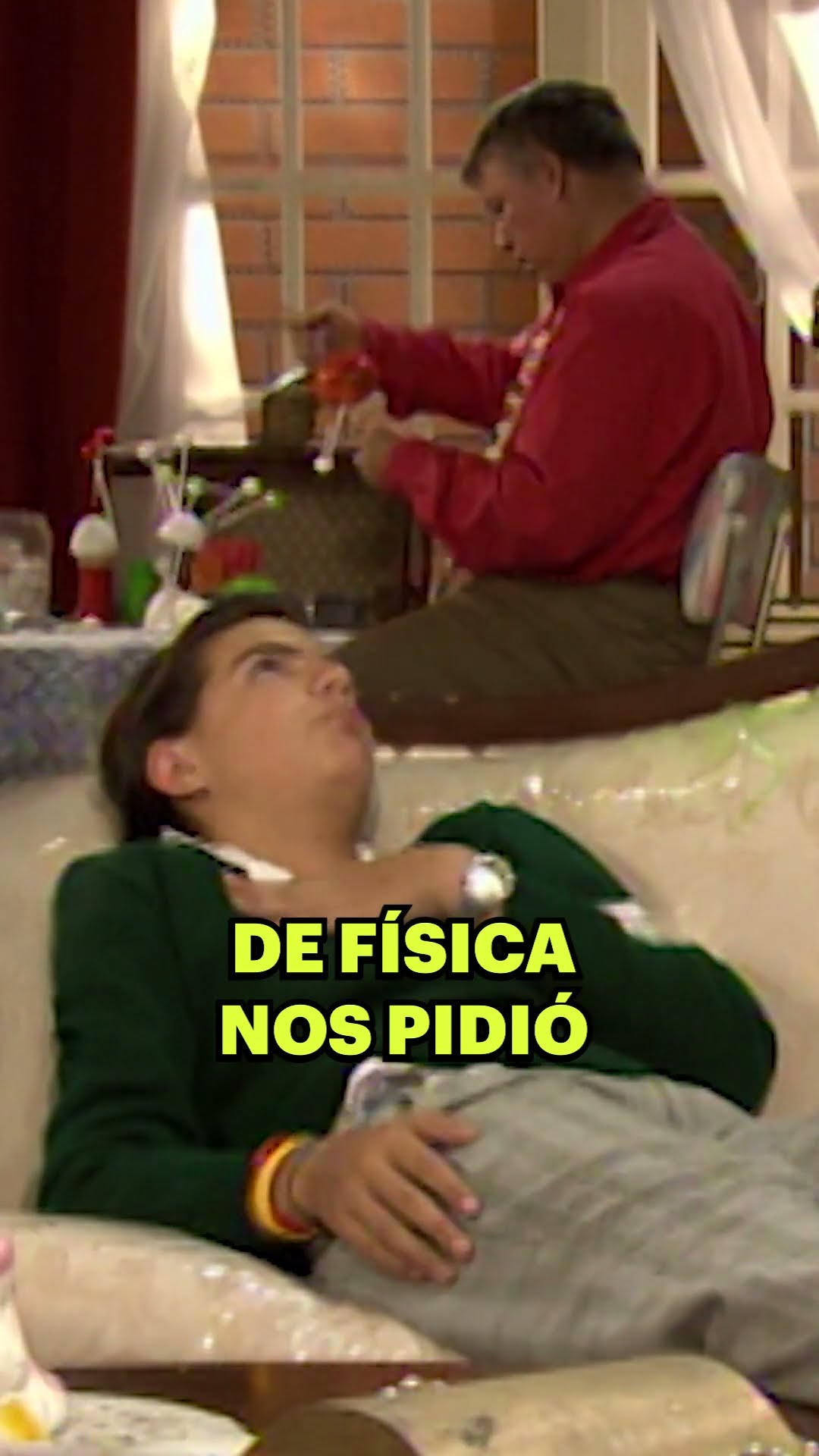 Marquitos se pasa de listo con don Arturo ??‍?  #Vecinos #Comedia #humor