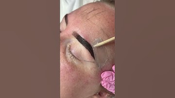 Brow waxing with #novawax #novawaxbeads #lasvegaswaxer #novawaxhardwax #eyebrowwax