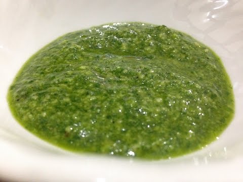 Ich zeige euch wie man Basilikum Pesto selber machen kann.
☀☀☀ https://bio-im-garten.de ☀☀☀

▼▼▼ Noc. 