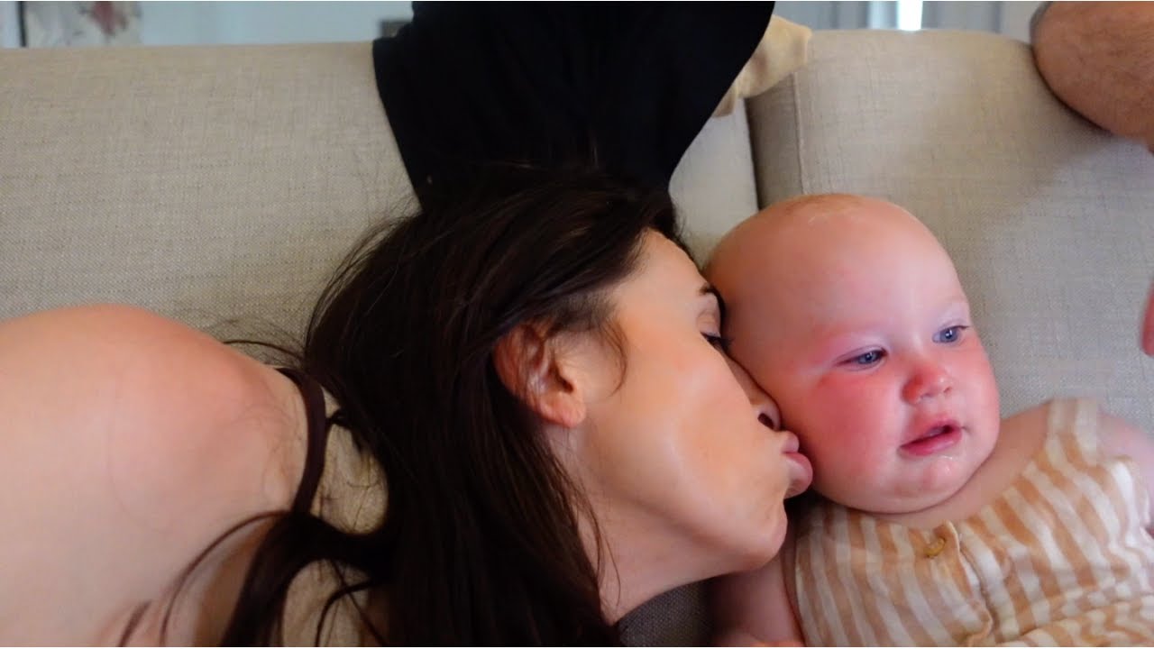 OUR FIRST FAMILY HOLIDAY & OUR LITTLE GIRL GOT SICK 😭😭😭😭