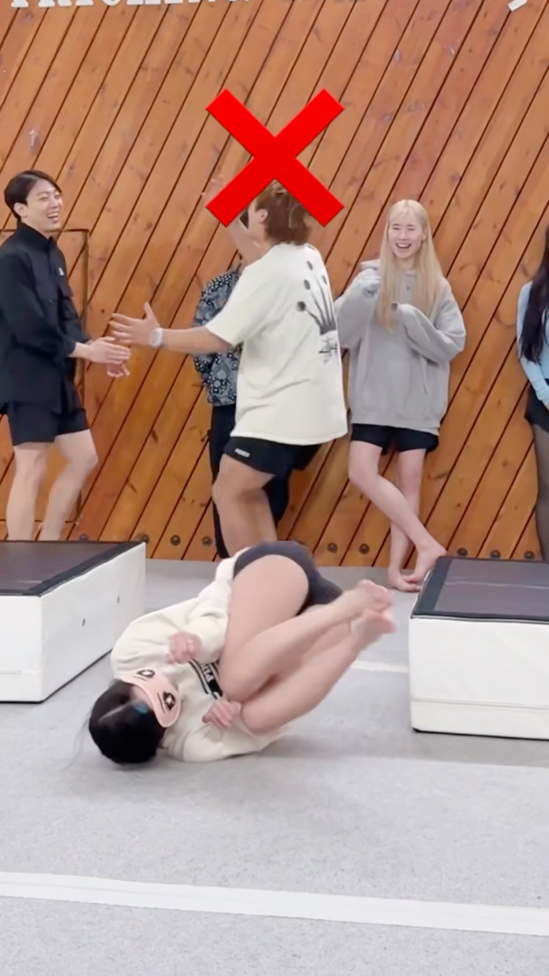눈가리고 점프하기⁉️? Blind Jump Challenge